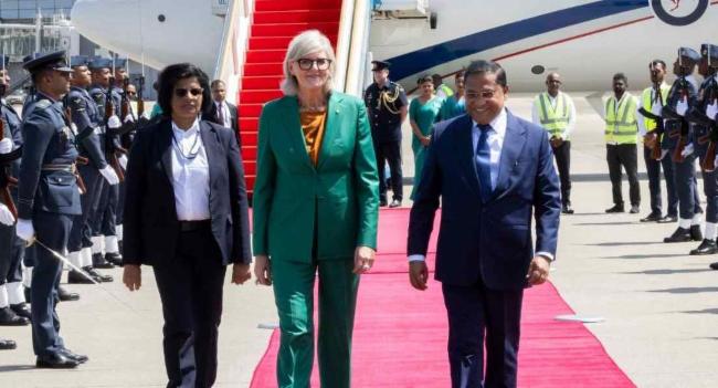 සමන්තා ජෝයි මොස්ටින් නිල සංචාරයක් සඳහා දිවයිනට